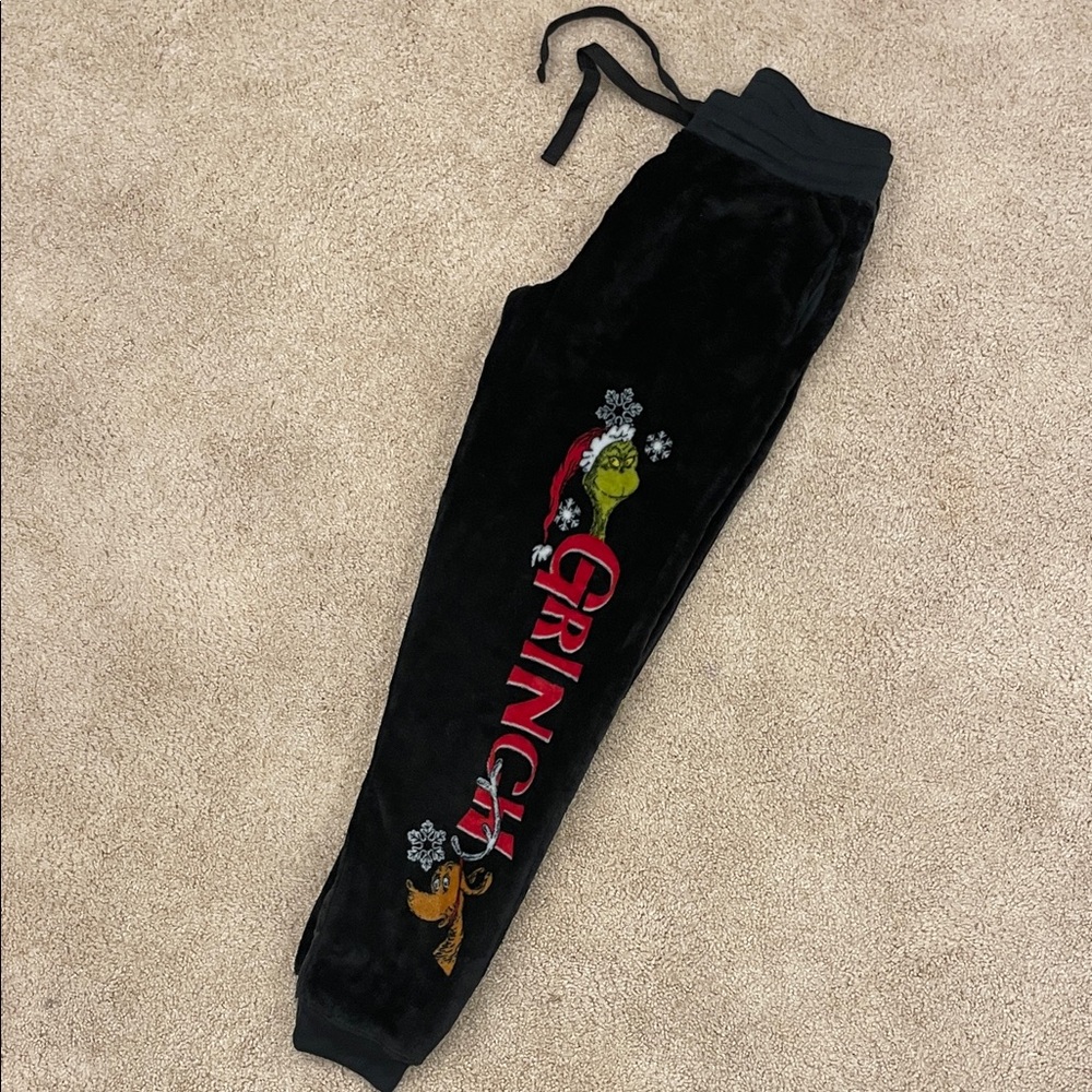 Grinch Black women’s Jogger Pants
